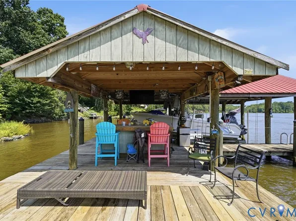 210 Riverview Rd, Stevensville, VA 23161