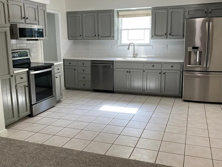 Kitchen connected to Family Room