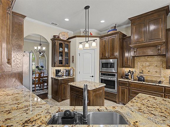 4th image of 149 Meadow Arbor Dr