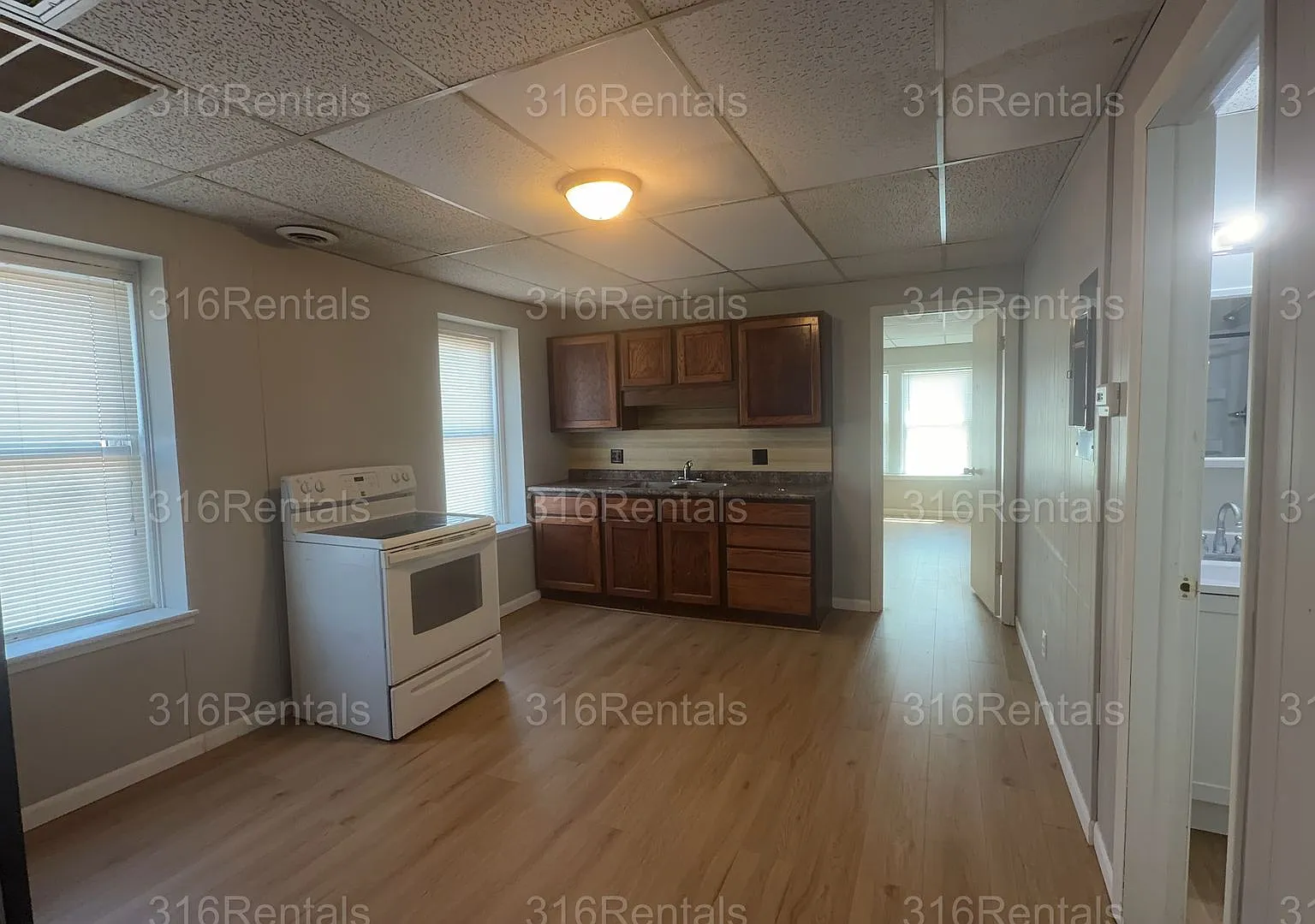 Skelly Building Apartments — Photo 3