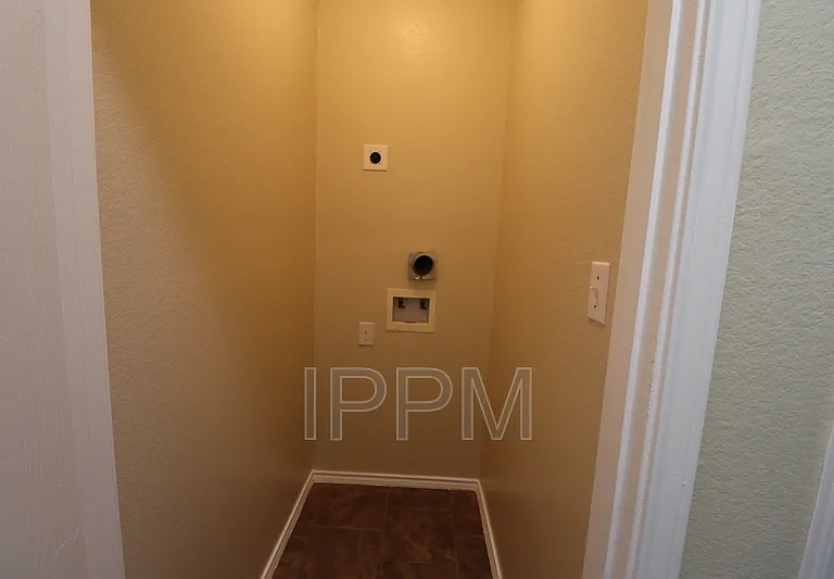 17124 Mandarin Ave — Photo 8