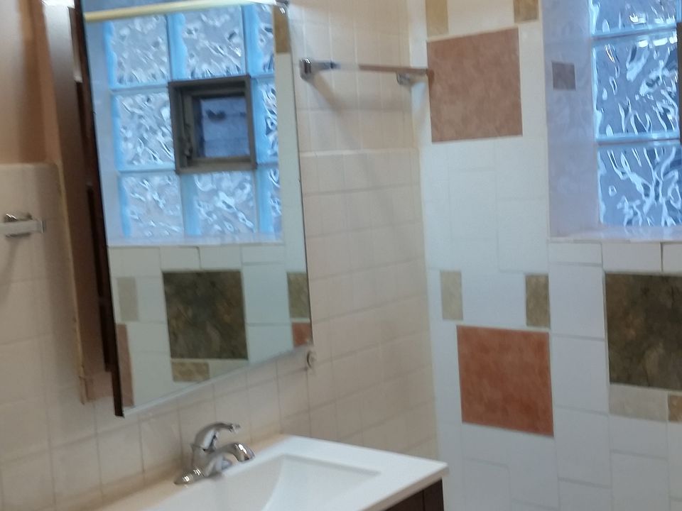 1st image of 7229 N Bell Ave #1