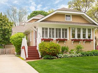 379 Vine Ave, Glen Ellyn, IL 60137