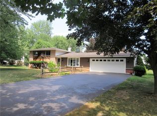 36 Mason Rd, Fairport, NY 14450