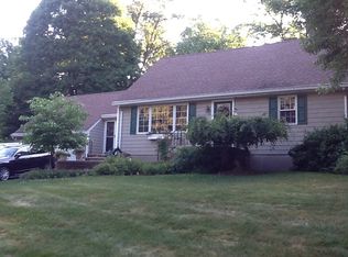 6 Heights Rd, Suffern, NY 10901