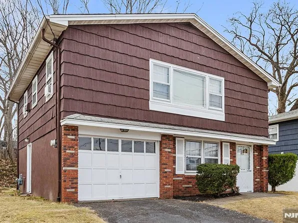 495 Brook Ave, Passaic, NJ 07055