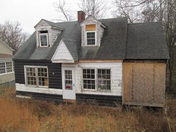 1210 Chatham Heights Rd, Martinsville, VA 24112