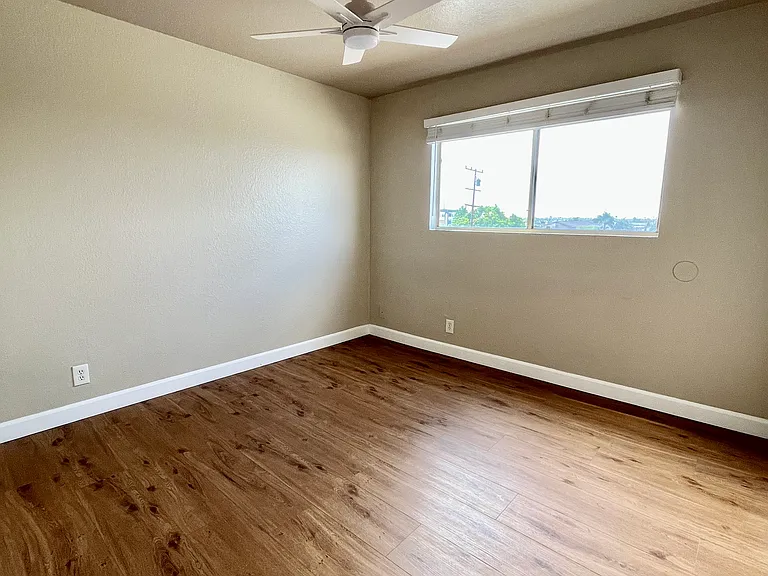 1721 Coronado Ave #303 — Photo 12