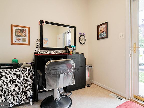 5th image of 13502 Shrewsbury Ct