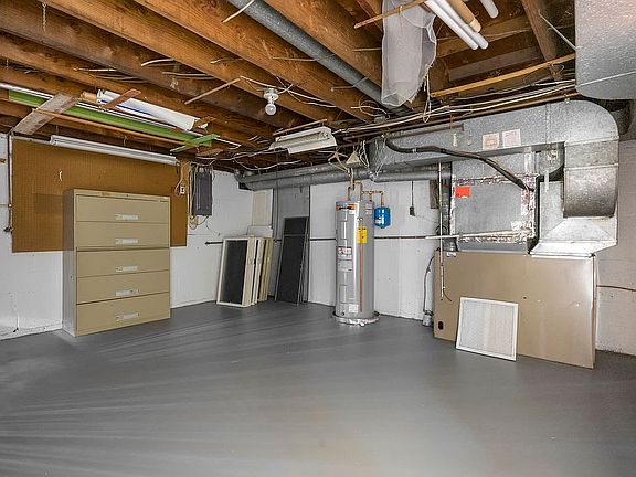 Storage/Mech area 