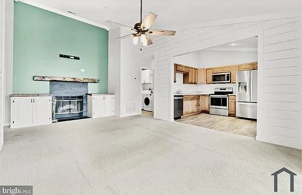 1601 Berry Rose Ct — Photo 2