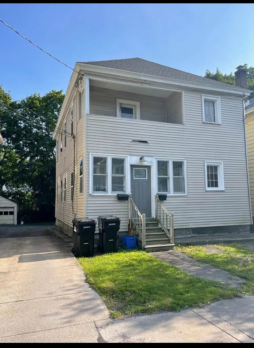 2 bed, 1080 sqft, $1,295 — Photo 1