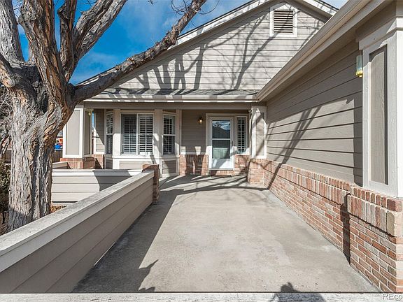 3rd image of 4062 Lee Circle