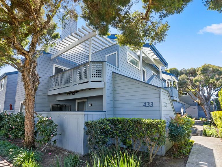 433 Cork Harbour Cir Redwood City, CA, 94065 Apartments