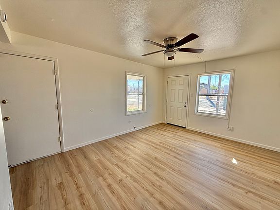 3rd image of 1060 W 11th St