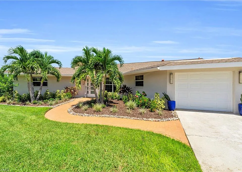 2649 Longboat Dr