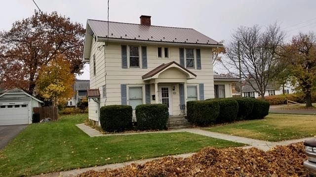 1st image of 1065 Lincoln St