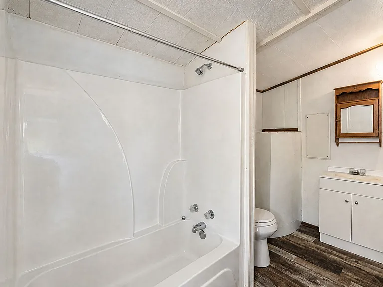 108 Campbell Ln — Photo 5