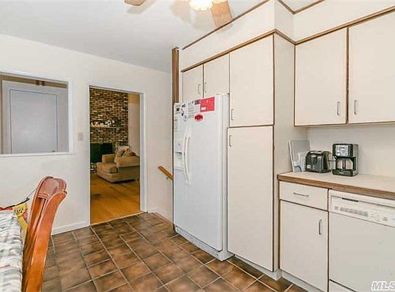 3rd image of 3004 Rhode Island Ave