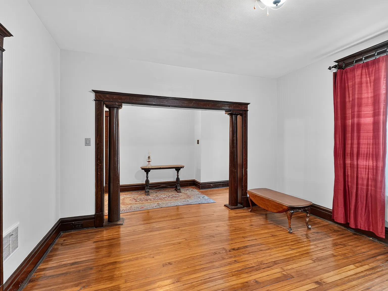 2 bed, 1400 sqft, $1,500 — Photo 3
