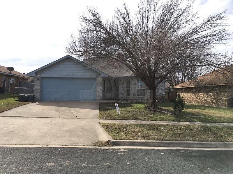 1st image of 2712 Fieldstone Dr