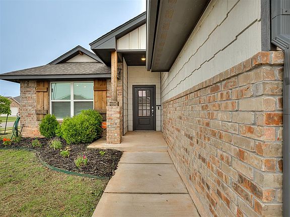 4th image of 3400 Shutter Ridge Dr