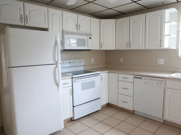 1234 Main Street, 1234 Main St APT 2R, Dickson City, PA 18519