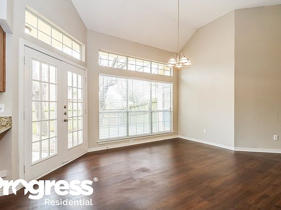 4th image of 707 Austin Dr