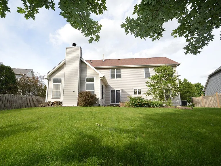 3301 Banford Cir — Photo 38
