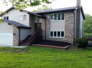 5073 Wayne Rd, Mantua, OH 44255