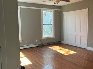 1398 Main St #1R, West Warwick, RI 02893