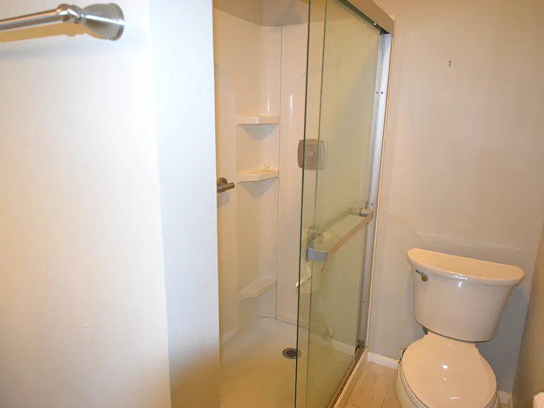329 Moorings Cove Dr — Photo 23