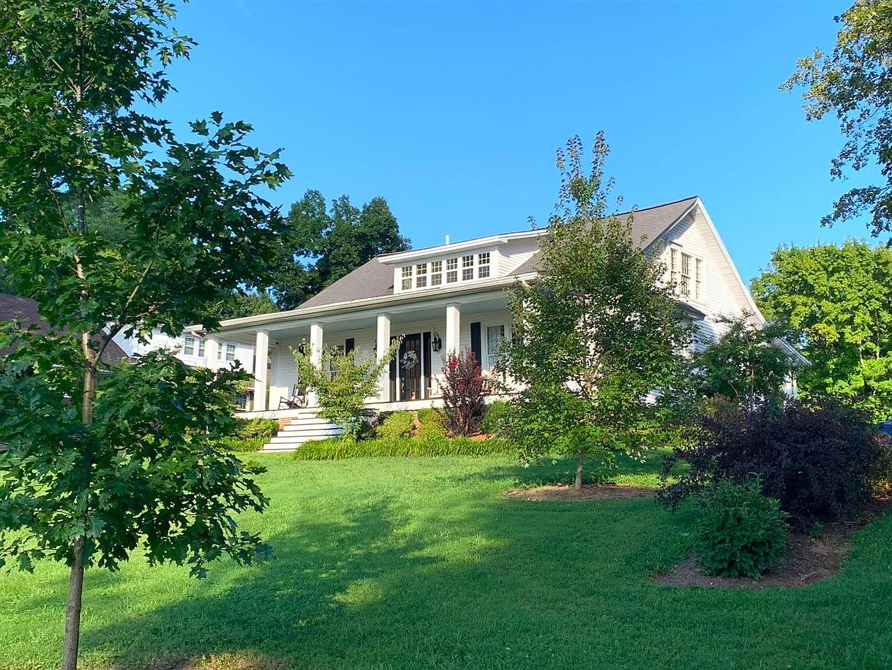 802 N Race St, Glasgow, KY 42141 Zillow