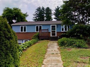 121 Edgewood Dr, Beaver, PA 15009