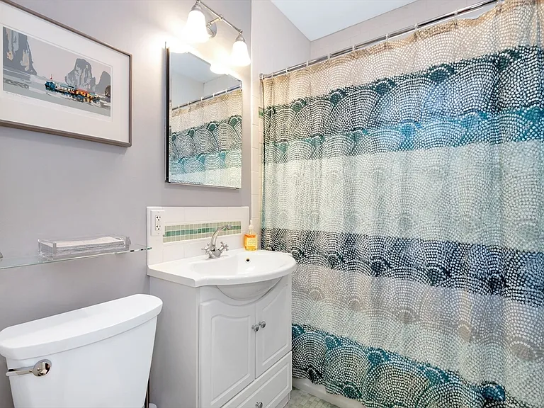 35 Pemberton St #4 — Photo 5
