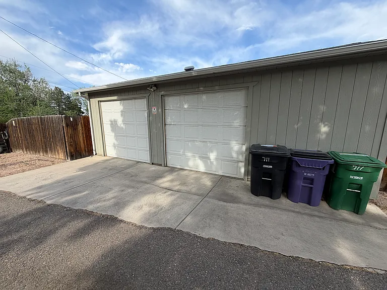 711 S Mariposa Way — Photo 27