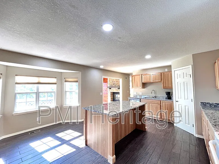 40 Portsmouth Dr — Photo 11