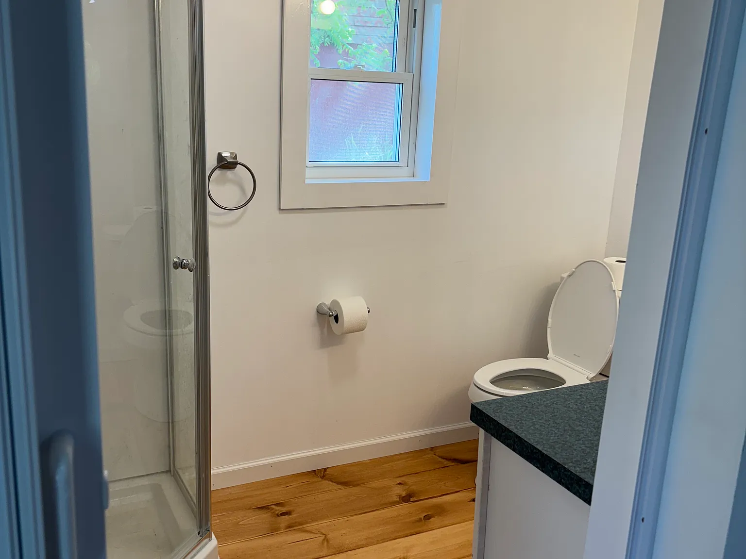 1 bed, 850 sqft, $1,200 — Photo 1