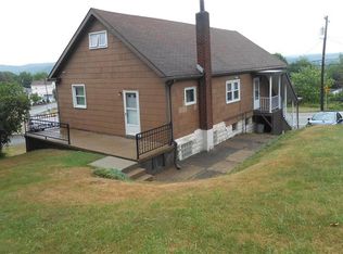 1110 Hancock Ave, Vandergrift, PA 15690