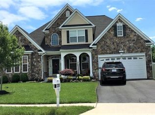 8781 Ellis Mill Dr, Gainesville, VA 20155