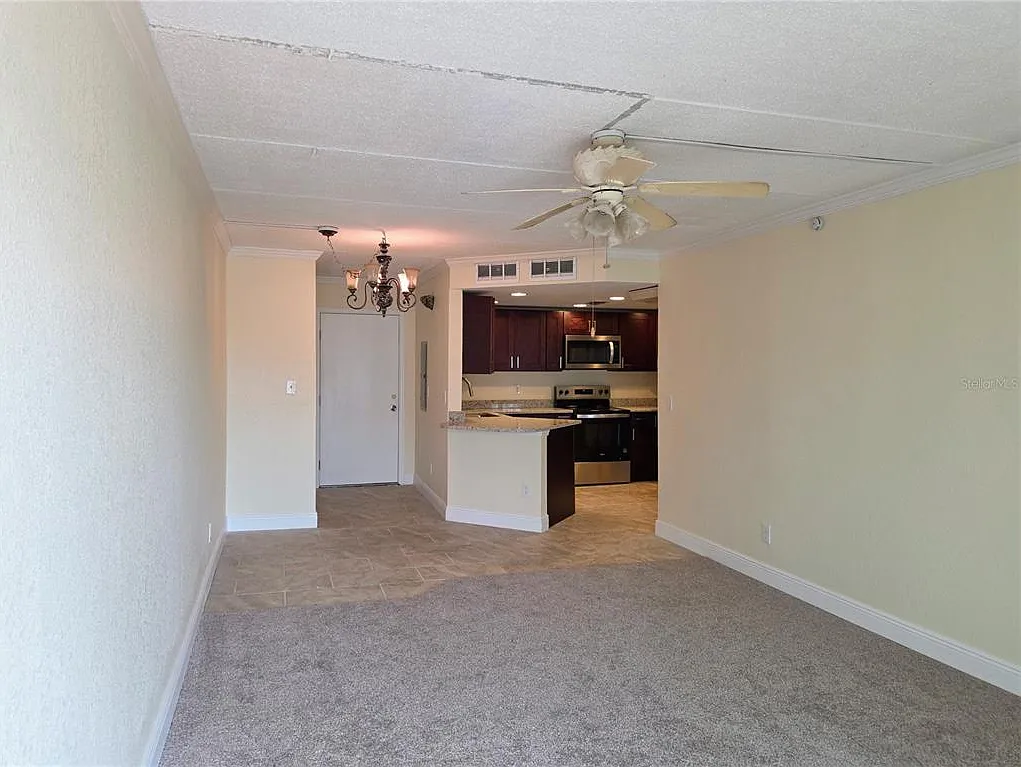 1 bed, 1.0 bath, 645 sqft, $1,700 — Photo 4