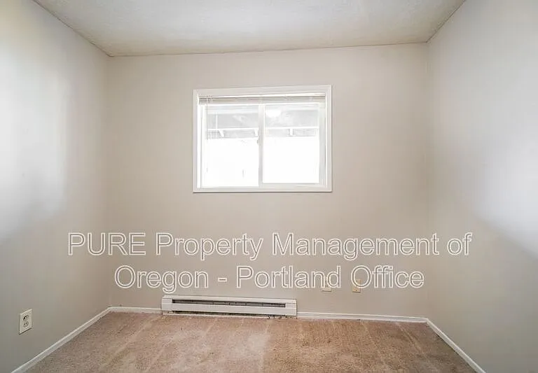 1049 SE Walnut St #11 — Photo 8