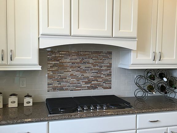 3rd image of 5514 Parkview Court