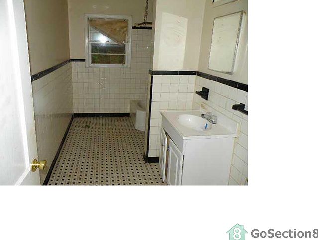 2nd image of 1281 Centra Villa Dr SW