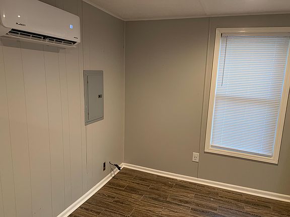 2nd image of 209 W Pine St APT 4