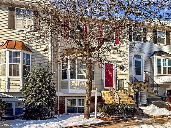 3rd image of 4112 Weeping Willow Ct Suite 131B