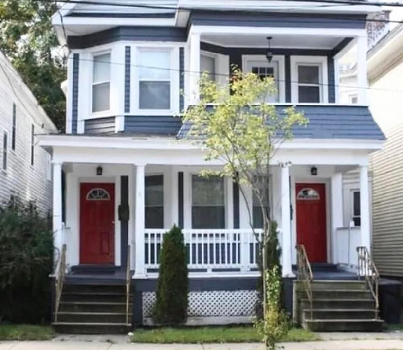 Morris St