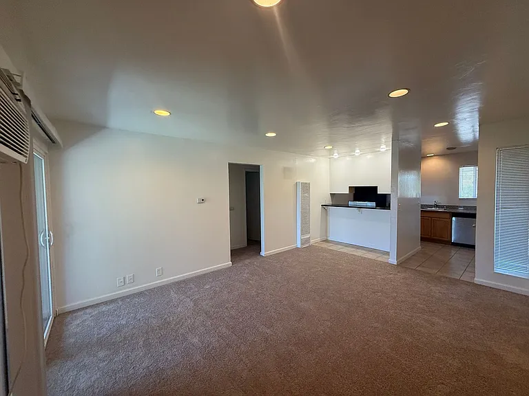 409 Taylor St #1-8 — Photo 7
