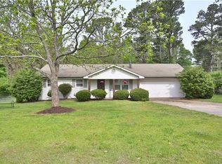 5536 Farm House Ln, Oakwood, GA 30566