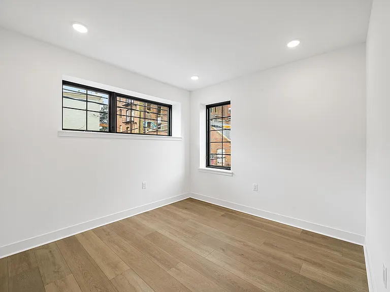 1772 N Front St #3 — Photo 16
